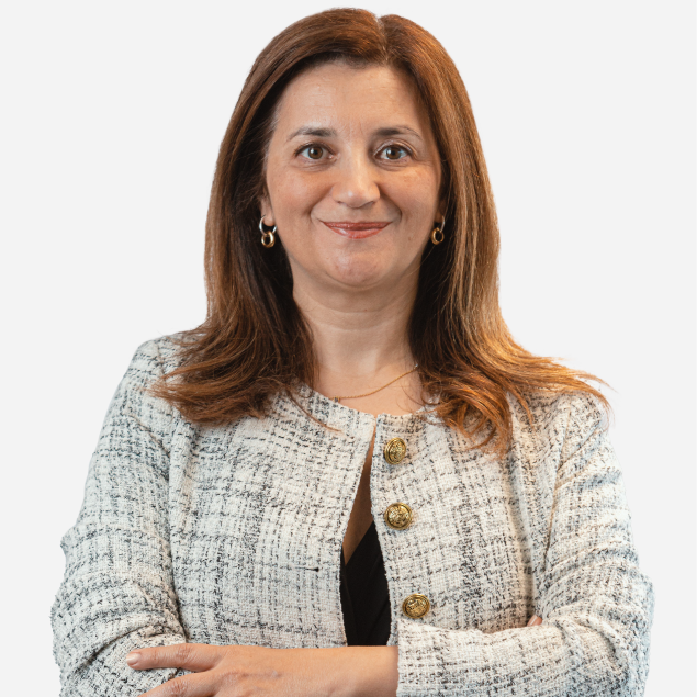 Headshot of Elsa Carvalho